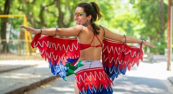 Confira os itens essenciais para suas fantasias de carnaval. Crédito: Tiago Petrik