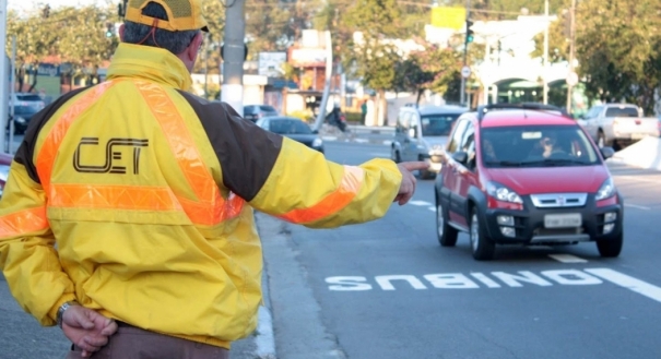 Infrações de trânsito e a corrupção diária