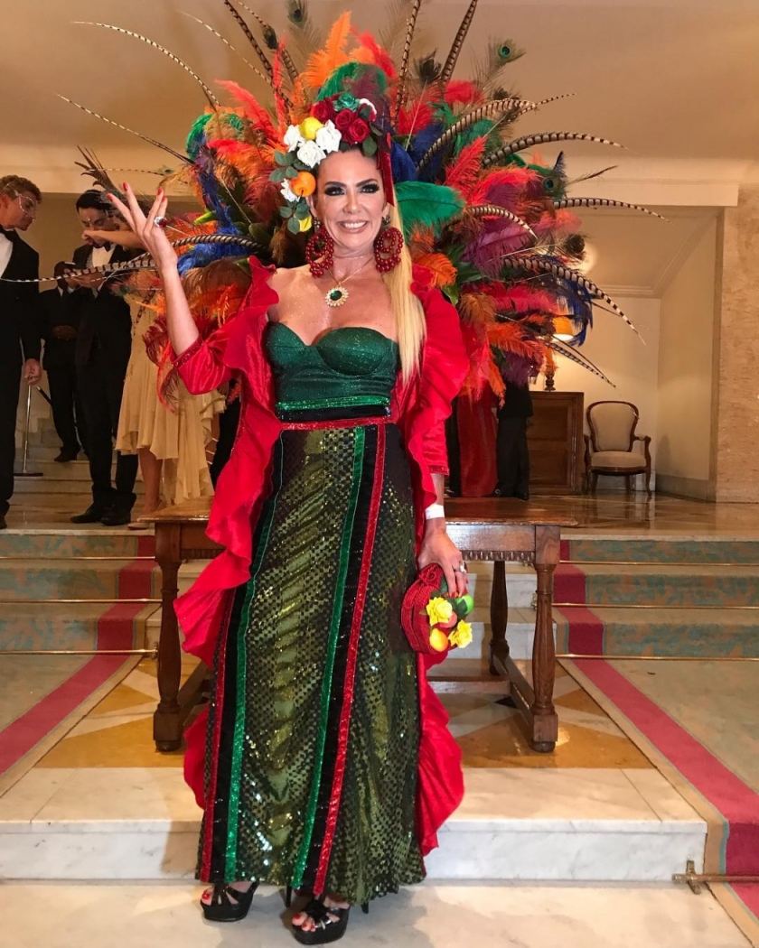 Marcia Veríssimo no Baile do Copa 2019, no Copacabana Palace. Crédito: Reprodução/Instagram @marcialaverissimo