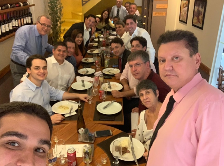 O almoço dos deputados será mensal; cada um pagará sua parte. Crédito: Divulgação