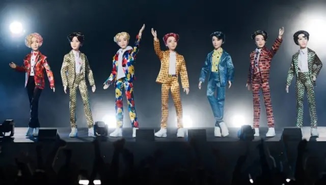 26/03/2019 - Integrantes do BTS em linha de bonecos da Mattel. Crédito: Twitter/@Mattel