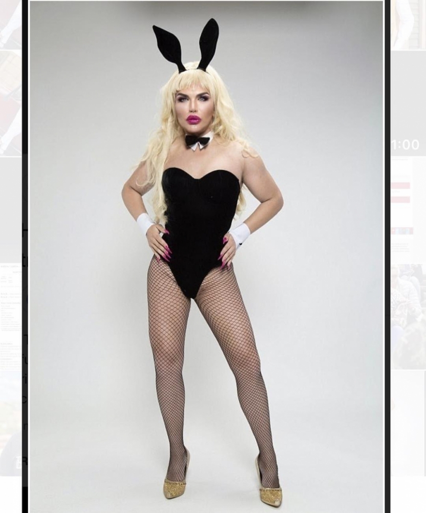 Ken Humano se veste de coelho e deseja feliz Páscoa na web | A Gazeta