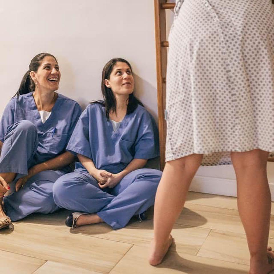 Flávia e Patrícia, da Gestar: atenção total à gestante. Crédito: Pluma Filmes