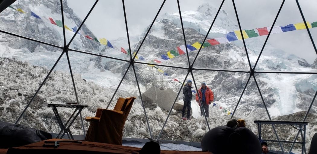 Vista de dentro do acampamento base do Everest. Crédito: Arquivo Pessoal