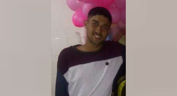 Chesley de Oliveira Trabach, de 18 anos, foi morto durante um confronto com a polícia. . Crédito: Arquivo Pessoal