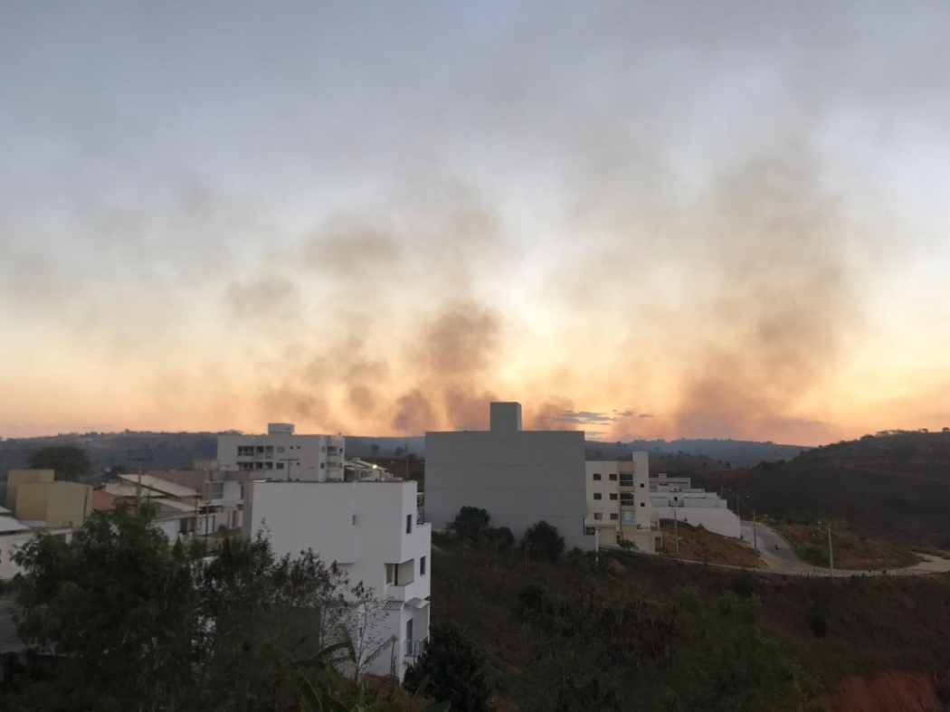 Um incêndio foi registrado no bairro Ayrton Senna, em Colatina, no dia 15 de julho deste ano. Crédito: Corpo de Bombeiros