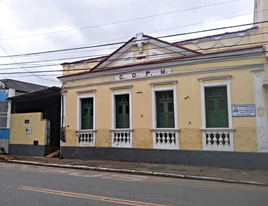 O Centro Cultural Nelson Sylvan funciona no prédio do Centro Operário e de Proteção Mútua, localizado na rua 25 de março, próximo à Casa dos Braga, em Cachoeiro. Crédito: Divulgação/PMCI