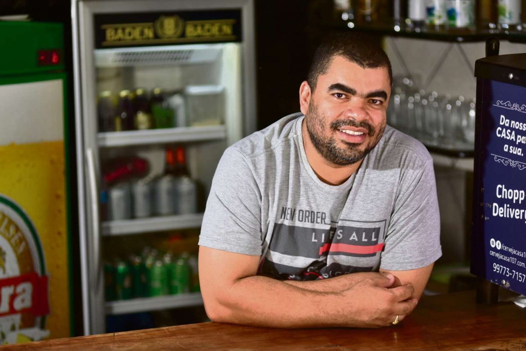 O chef João Luiz Mendes faz sucesso com sua comida de boteco fora do circuito gastronômico. Crédito: Fernando Madeira