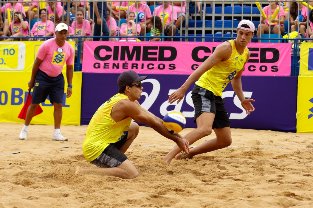 Guto e Saymon conquistaram a etapa de VIla Velha na última temporada. Crédito: Matheus Vidal/Inovafoto/CBV