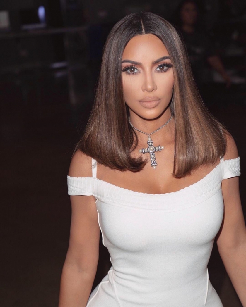Kim Kardashian adia parto para fazer as unhas | A Gazeta