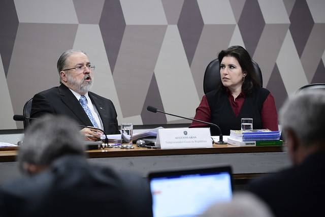 Augusto Aras e a senadora Simone Tebet na sabatina na CCJ. Crédito: Pedro França/Agência Senado